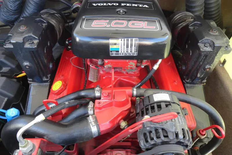 Slide: The Image of Volvo Penta 5.0GL engine in 2004 Glastron GX 205 Ski & Fish boat. - 23