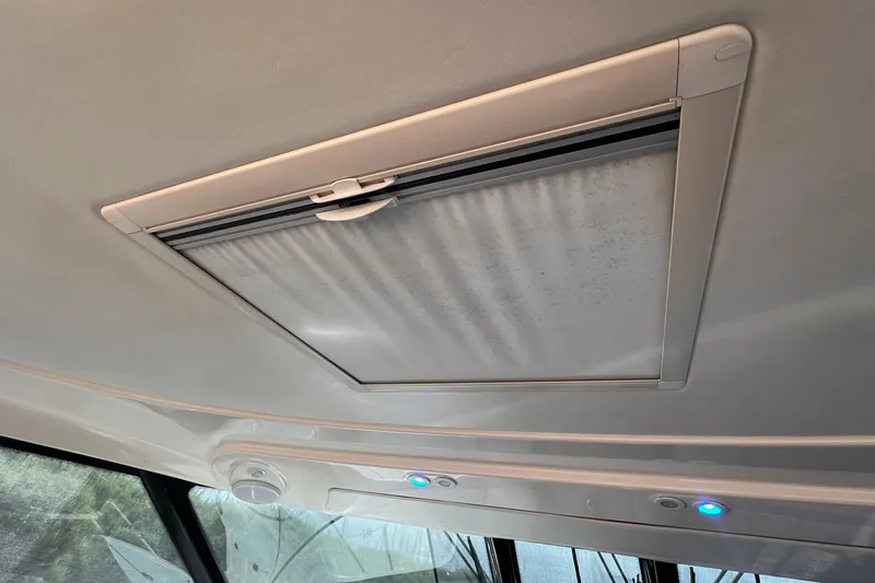 Slide: The Image of Ceiling hatch on 2008 Tiara Yachts 3500 Sovran with LED lighting. - 20