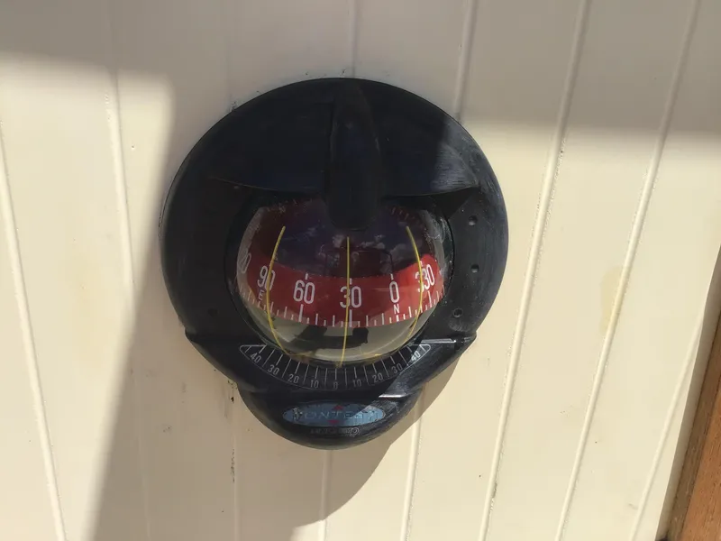 Slide: The Image of Compass on Bristol Channel Cutter 28, year 2006. - 39