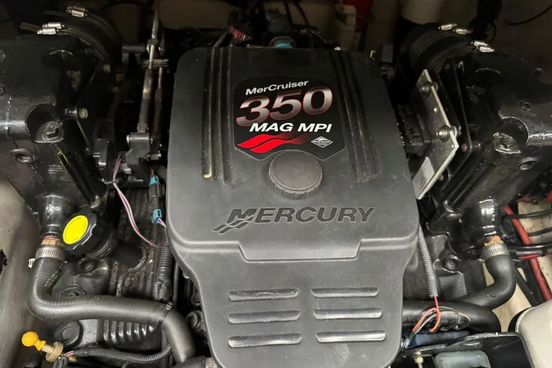 Slide: The Image of MerCruiser 350 MAG MPI engine in 2007 Sea Ray 240 Sundeck boat. - 23
