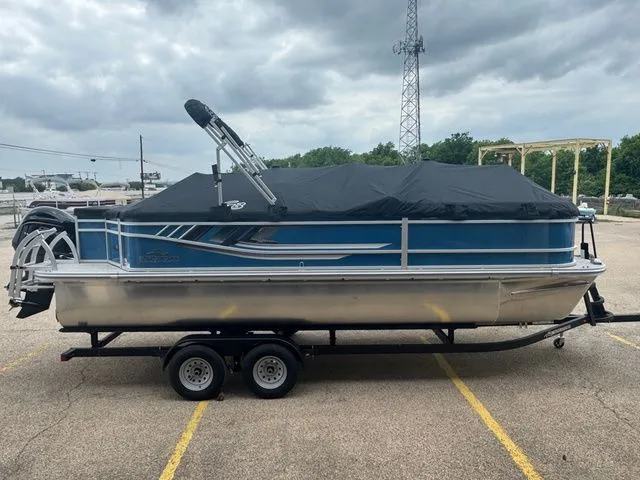 Slide: The Image of SunCatcher Select 22RF 2026 - 15