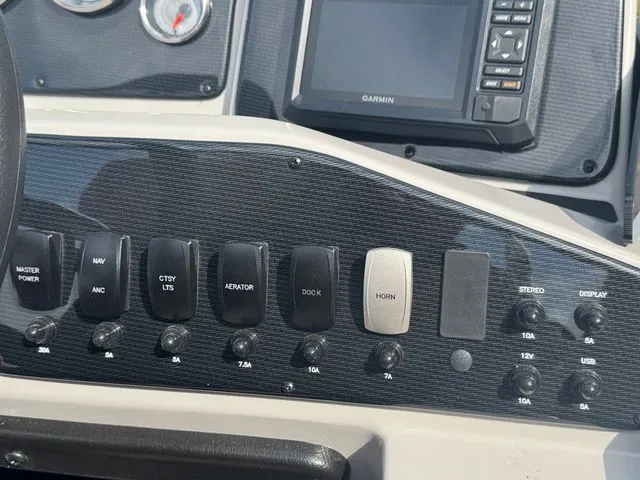 Slide: The Image of SunCatcher Select 22RF 2026 - 8