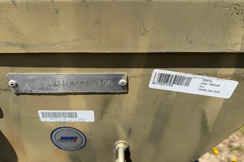 Slide: The Image of 2008 Tracker Grizzly 1648 T Blind Duck Edition identification plate with serial number. - 14