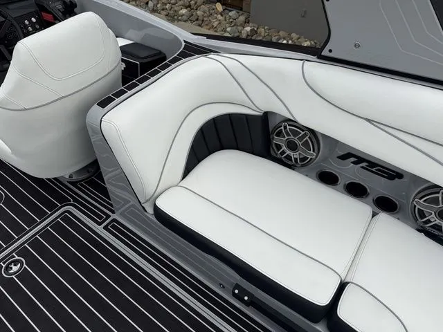 Slide: The Image of MB Sports 23 Alpha B52 2026 - 17