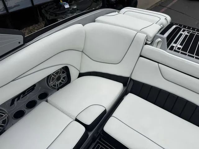 Slide: The Image of MB Sports 23 Alpha B52 2026 - 19