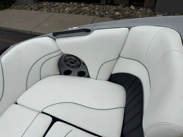 Slide: The Image of MB Sports 23 Alpha B52 2026 - 29