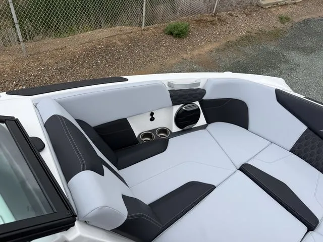 Slide: The Image of Interior of 2026 MasterCraft XT22 with luxurious seating. - 25