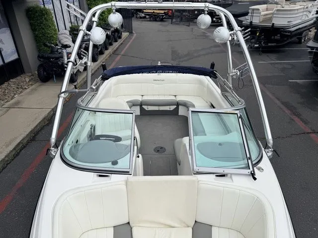 Slide: The Image of MasterCraft MariStar 230 2005 - 19