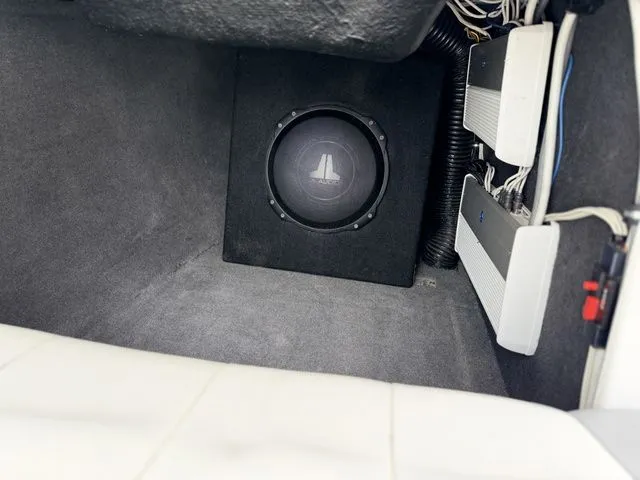 Slide: The Image of MasterCraft MariStar 230 2005 - 21