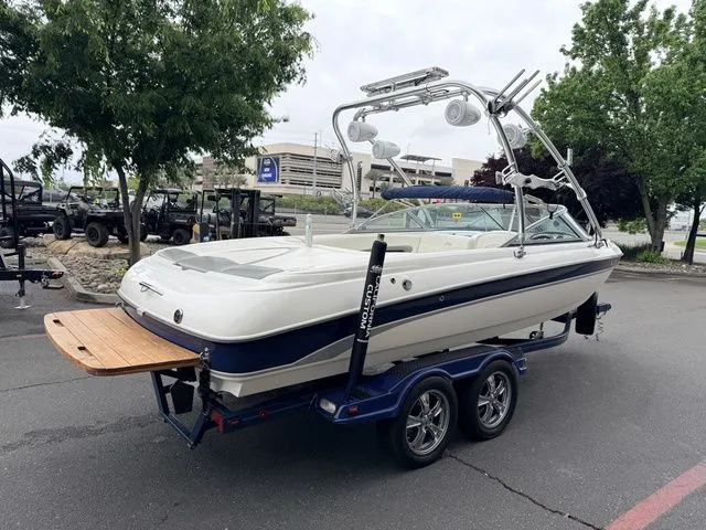 Slide: The Image of MasterCraft MariStar 230 2005 - 6