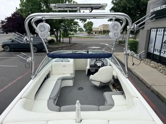 Slide: The Image of MasterCraft MariStar 230 2005 - 9