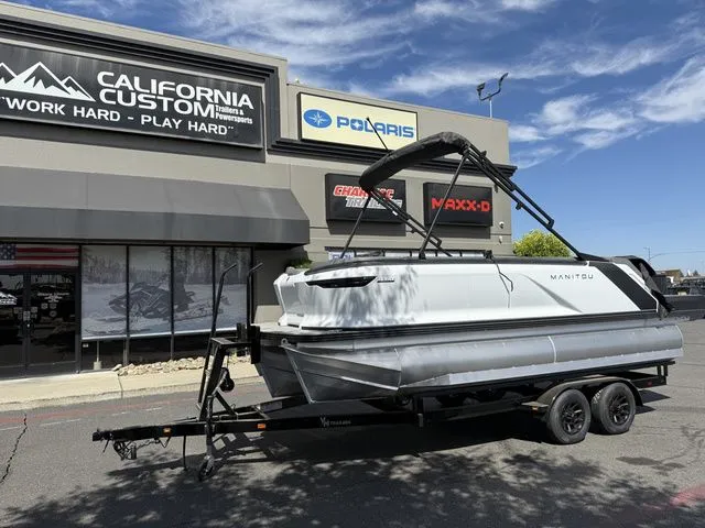 The Image of Manitou Cruise 20 Max Bench 2025 - 1