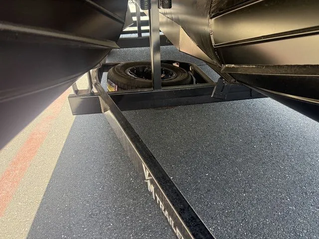 Slide: The Image of Manitou 24' Explore Switchback Stealth 2025 - 8