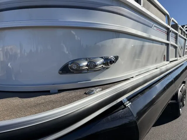 Slide: The Image of Ranger 223C 2023 - 14