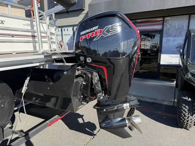 Slide: The Image of Ranger 223C 2023 - 15