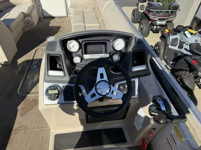 Slide: The Image of Ranger 223C 2023 - 20