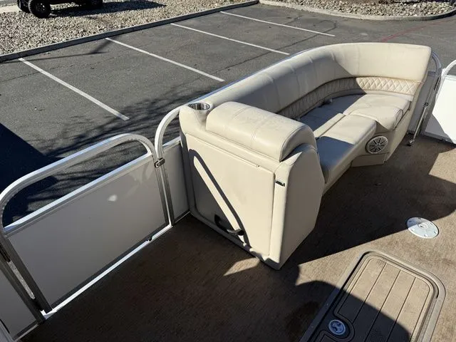 Slide: The Image of Ranger 223C 2023 - 27