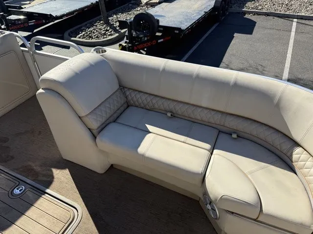 Slide: The Image of Ranger 223C 2023 - 29