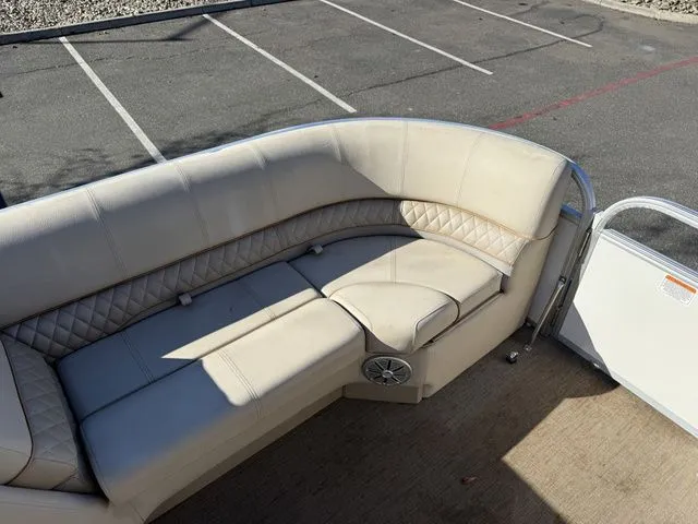 Slide: The Image of Ranger 223C 2023 - 30