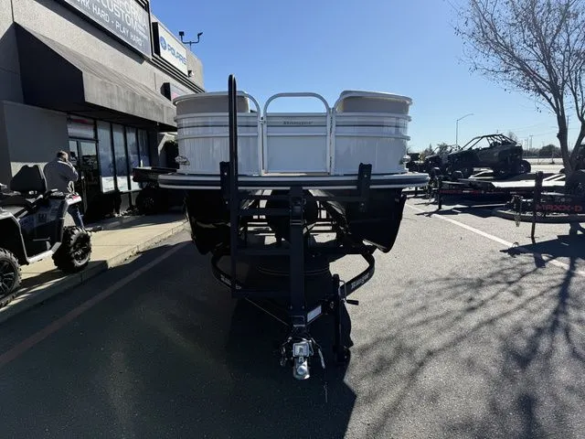 Slide: The Image of Ranger 223C 2023 - 8