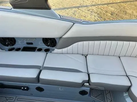 Slide: The Image of MB Sports 25 Alpha B-52 2025 - 24