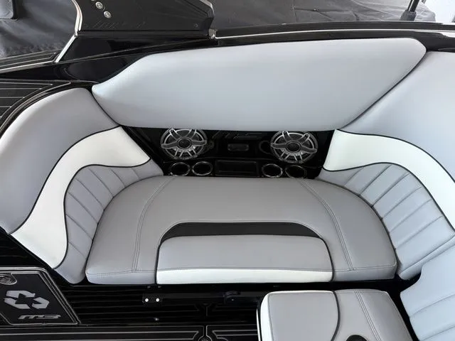 Slide: The Image of MB Sports 25 ALPHA B52 2025 - 14