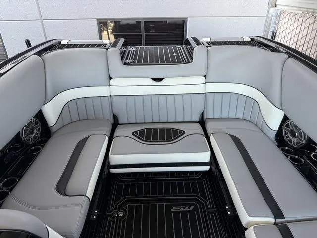 Slide: The Image of MB Sports 25 ALPHA B52 2025 - 16