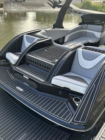 Slide: The Image of MB Sports 25 ALPHA B52 2025 - 3