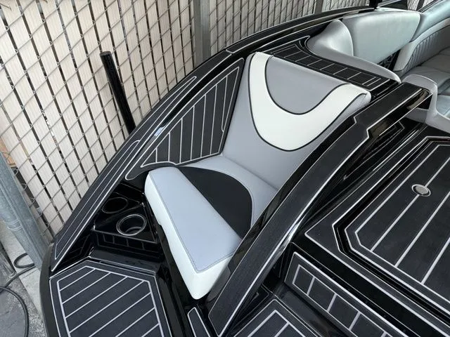 Slide: The Image of MB Sports 25 ALPHA B52 2025 - 4