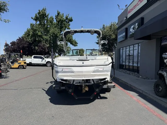 Slide: The Image of MasterCraft NXT20 2025 - 7