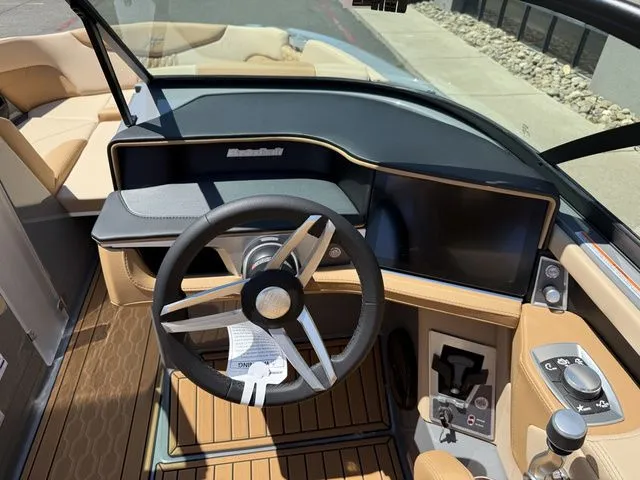 Slide: The Image of MasterCraft XT22 2025 - 17