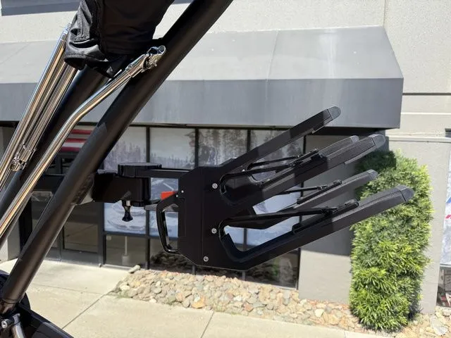 Slide: The Image of MasterCraft XT22 2025 - 35