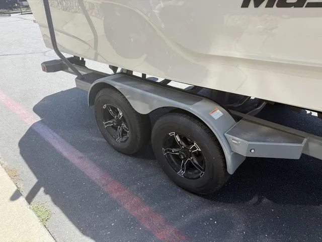 Slide: The Image of MasterCraft XT24 2025 - 13