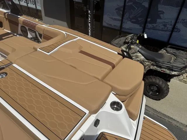 Slide: The Image of MasterCraft XT24 2025 - 16