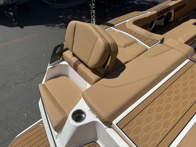 Slide: The Image of MasterCraft XT24 2025 - 17