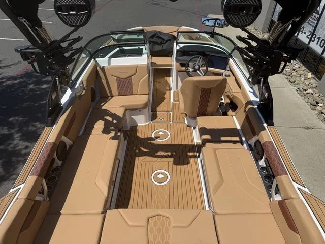 Slide: The Image of MasterCraft XT24 2025 - 19