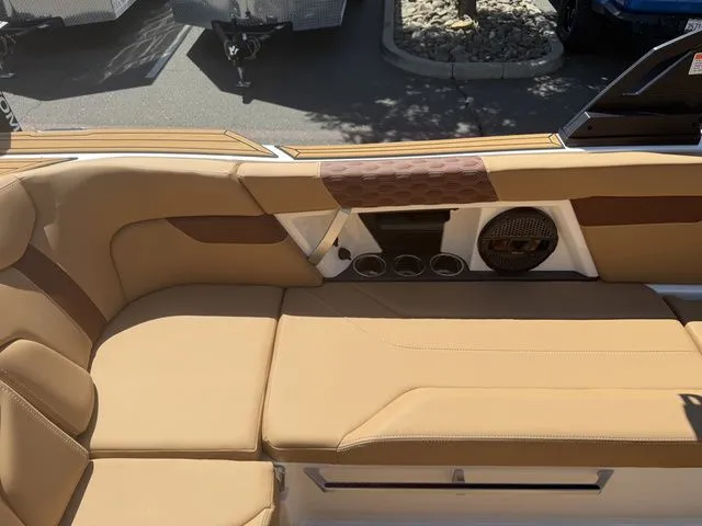 Slide: The Image of MasterCraft XT24 2025 - 28