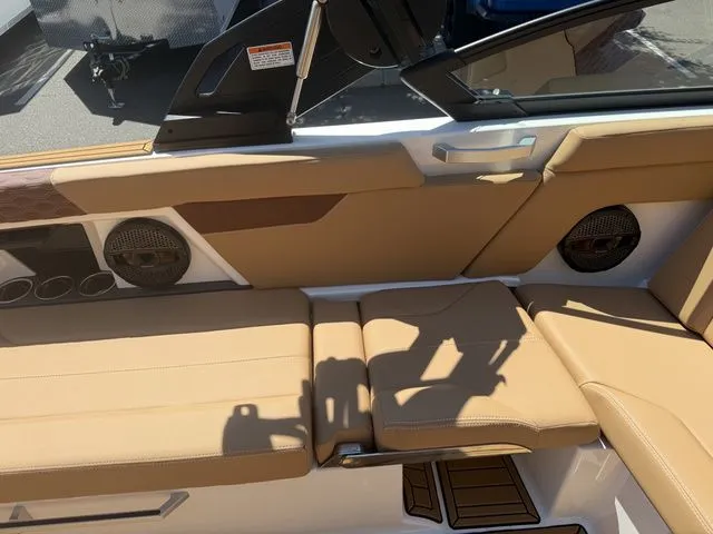 Slide: The Image of MasterCraft XT24 2025 - 29