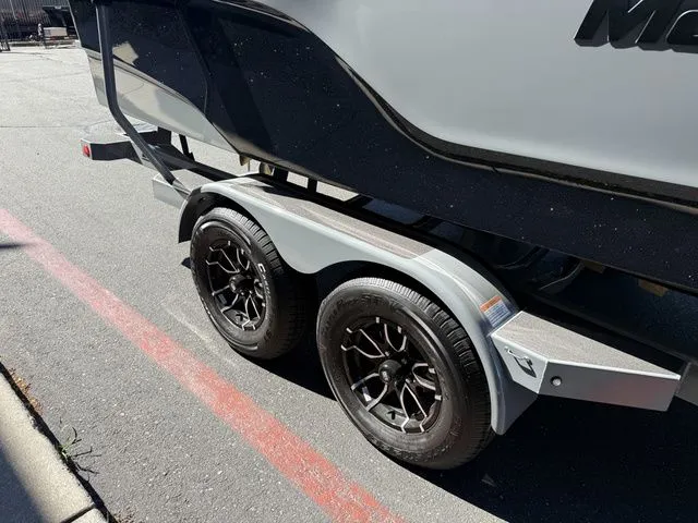 Slide: The Image of MasterCraft XT24 2026 - 11