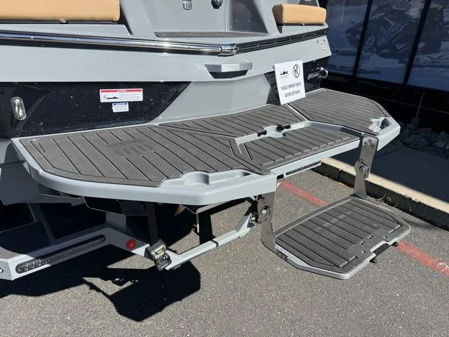 Slide: The Image of MasterCraft XT24 2026 - 13