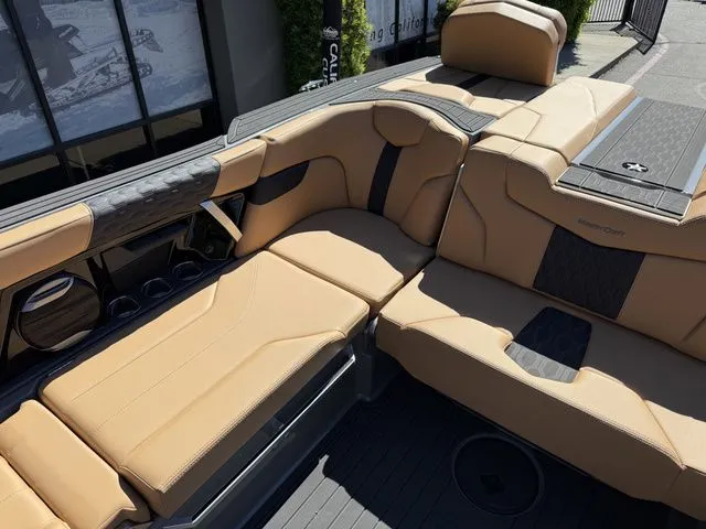 Slide: The Image of MasterCraft XT24 2026 - 22