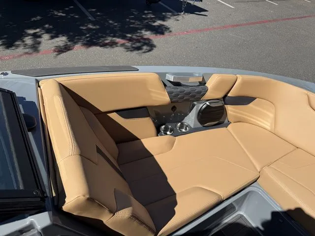 Slide: The Image of MasterCraft XT24 2026 - 30