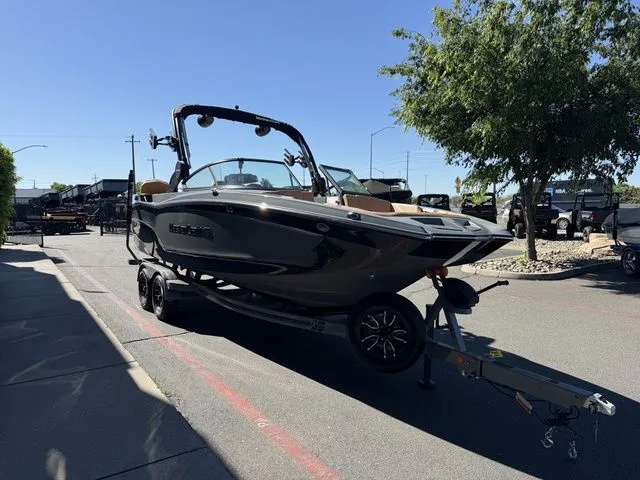 Slide: The Image of MasterCraft XT24 2026 - 8
