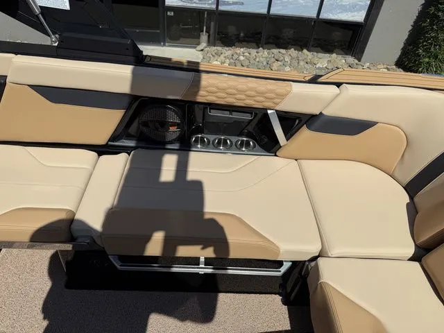 Slide: The Image of MasterCraft XT24 2025 - 25