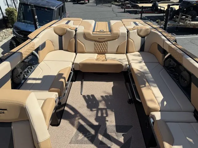 Slide: The Image of MasterCraft XT24 2025 - 27