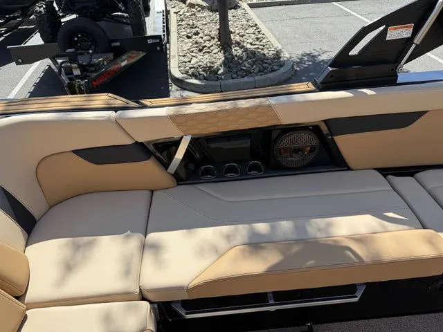 Slide: The Image of MasterCraft XT24 2025 - 29