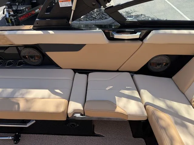 Slide: The Image of MasterCraft XT24 2025 - 30