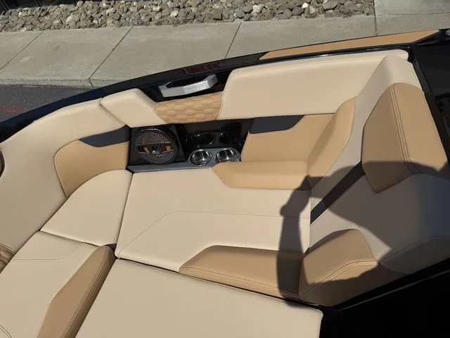 Slide: The Image of MasterCraft XT24 2025 - 36