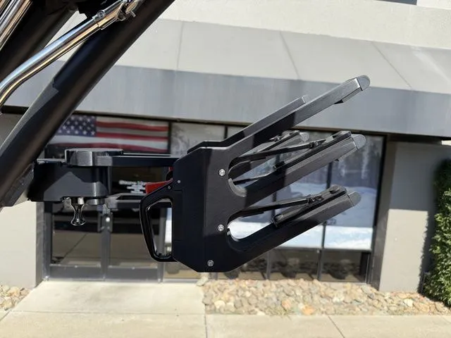 Slide: The Image of MasterCraft XT24 2025 - 38