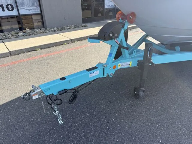 Slide: The Image of MasterCraft XT23 2026 - 11